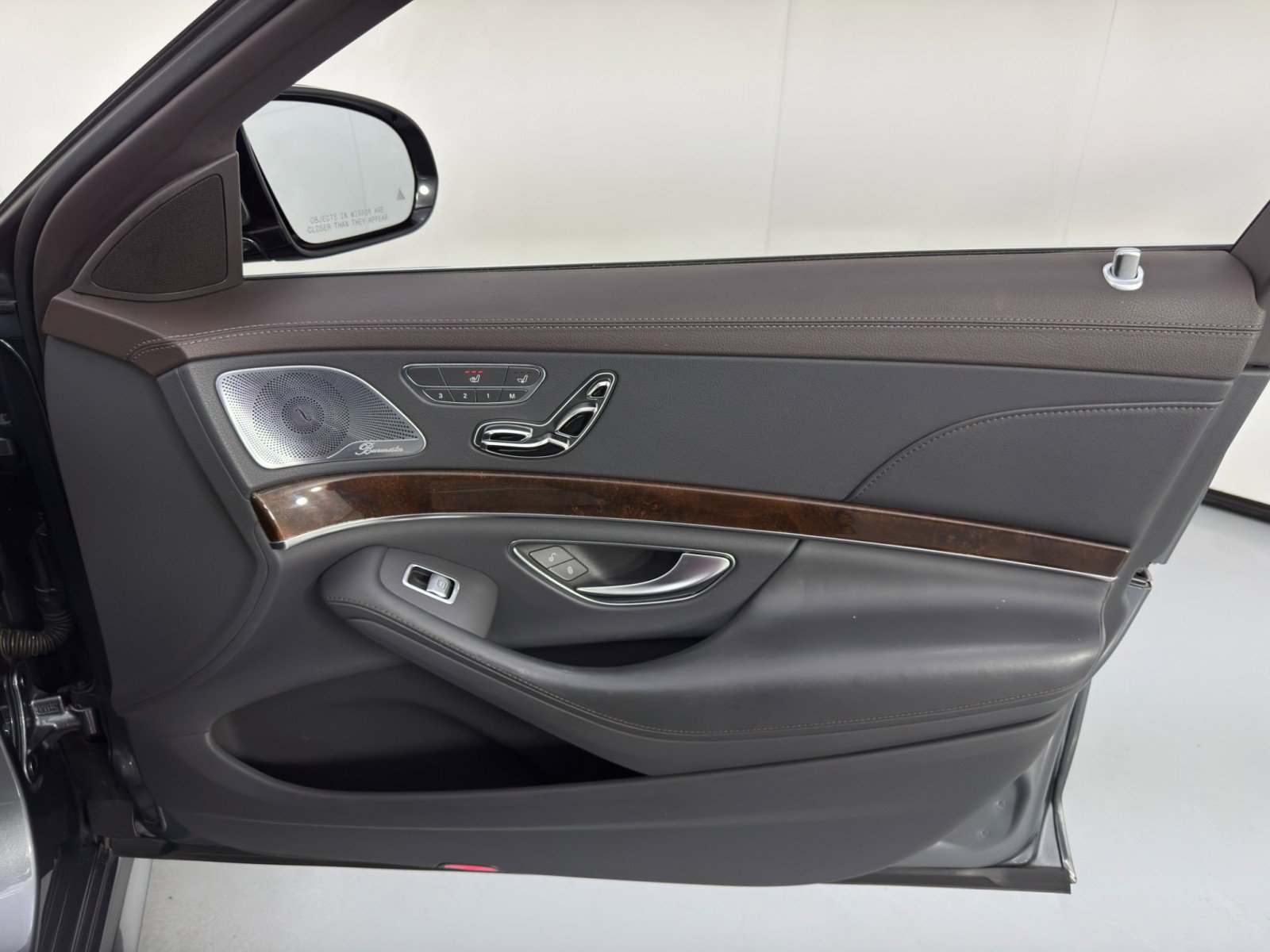 Used 2018 Mercedes-Benz S 560 Sedan image 45