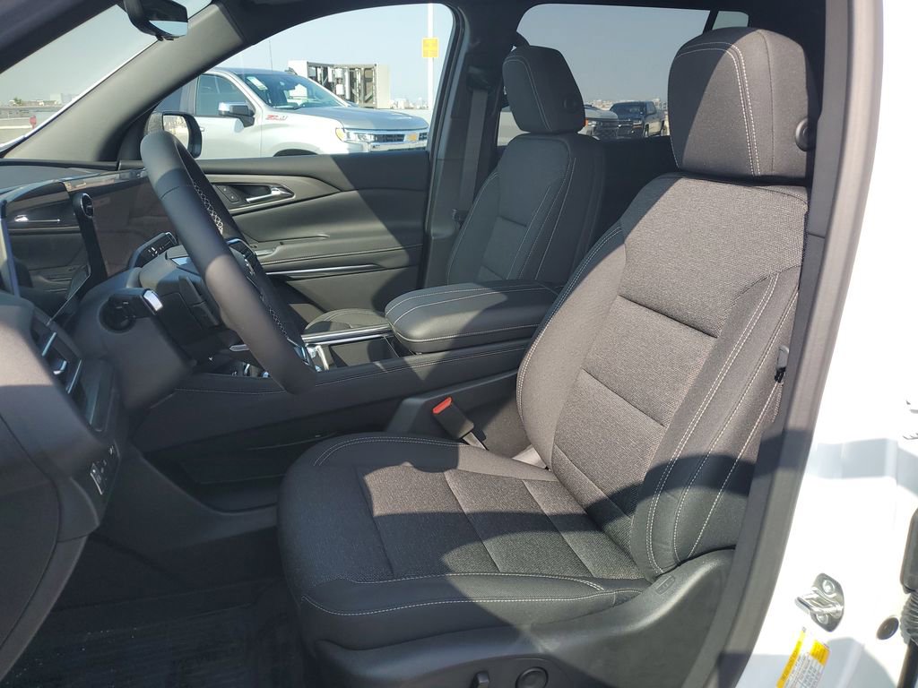 New 2026 Chevrolet Traverse LT w/ Driver Confidence Package image 16