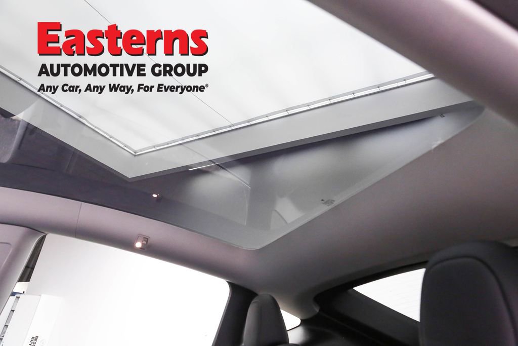 Used 2022 Tesla Model Y Performance image 32