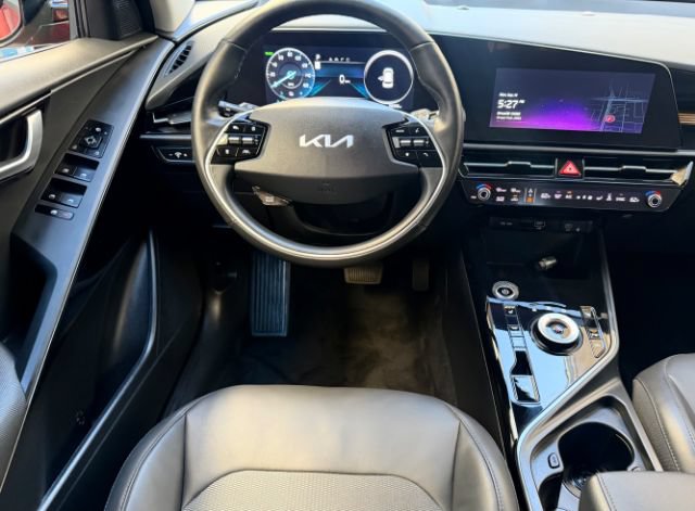 Used 2023 Kia Niro Wind w/ Wind Preserve Package FWD image 13