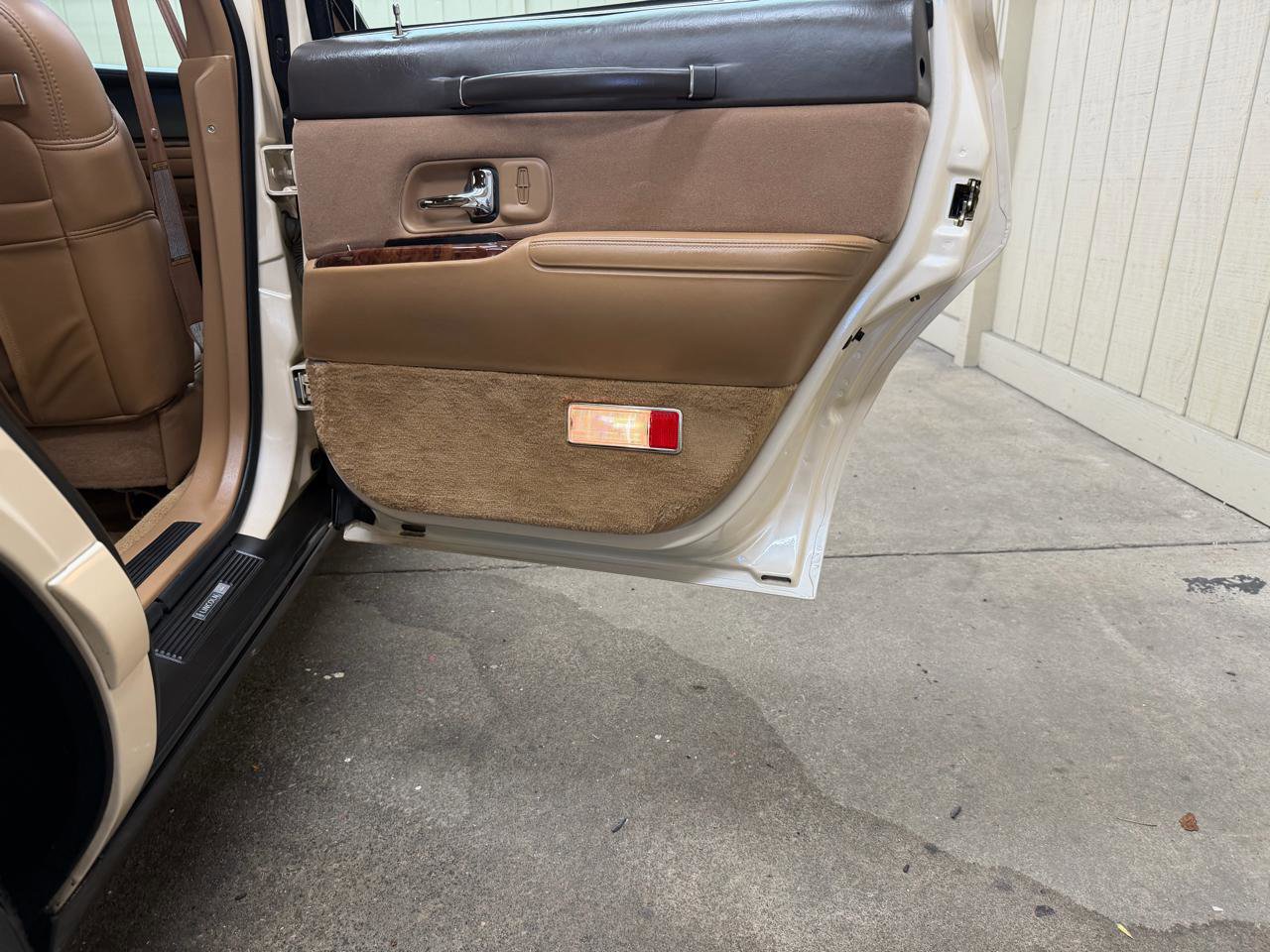 Used 1996 Lincoln Town Car Signature image 37
