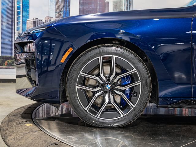 Used 2026 BMW 740i xDrive image 7