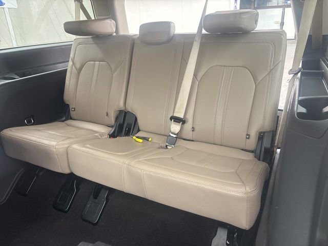 Used 2023 Ford Expedition Max Limited image 16