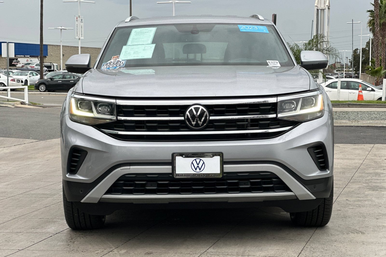 Certified 2023 Volkswagen Atlas Cross Sport SE FWD image 9