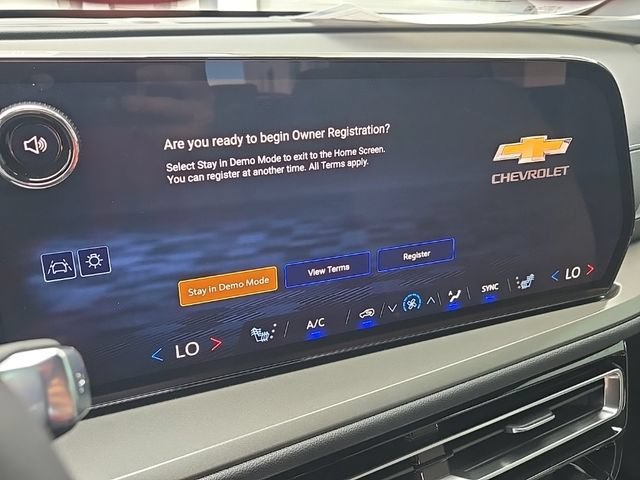 New 2026 Chevrolet Traverse LT w/ Driver Confidence Package FWD image 19