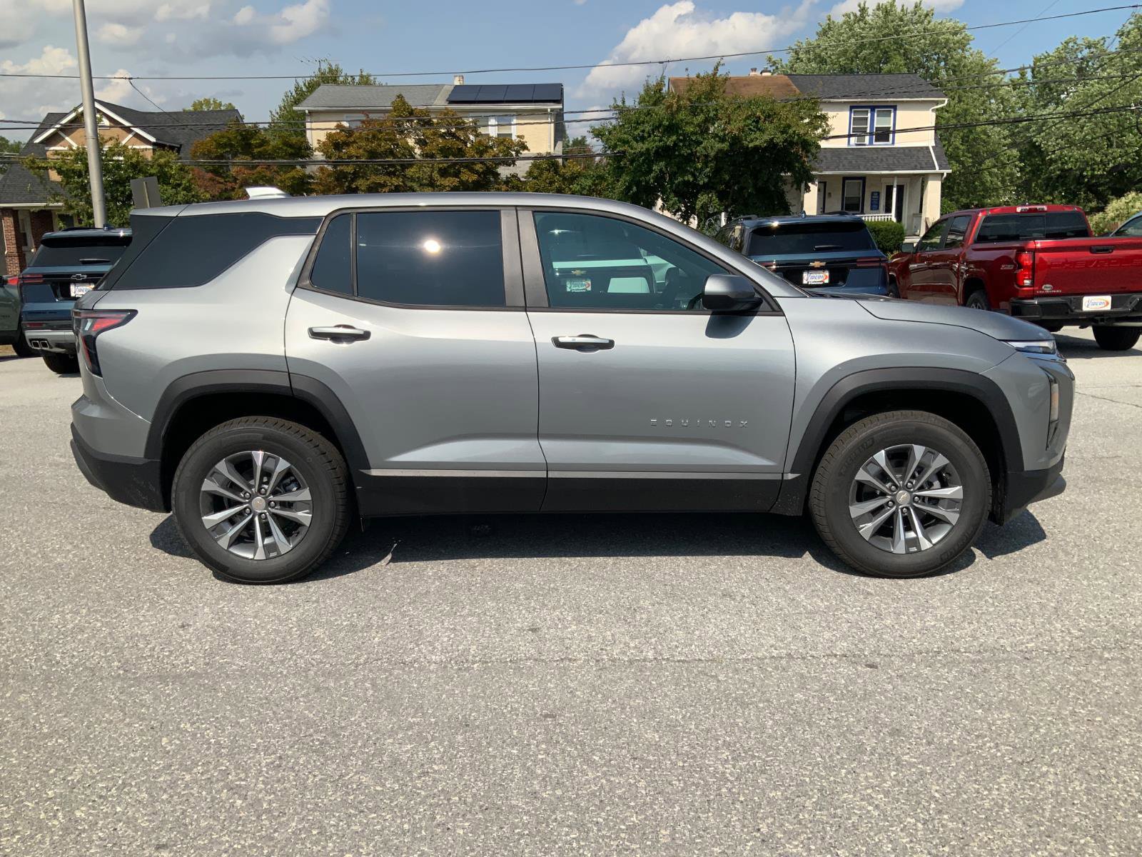 New 2026 Chevrolet Equinox LT w/ Convenience Package II image 8
