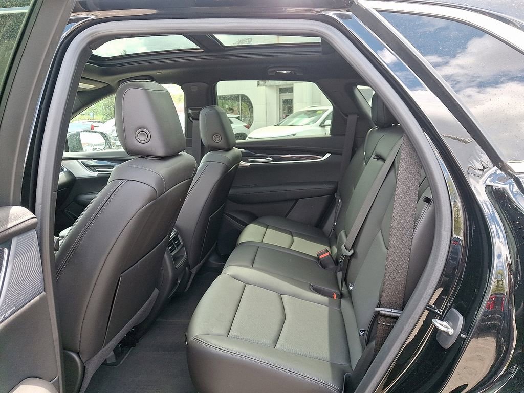 Used 2023 Cadillac XT5 Premium Luxury w/ Technology Package image 15