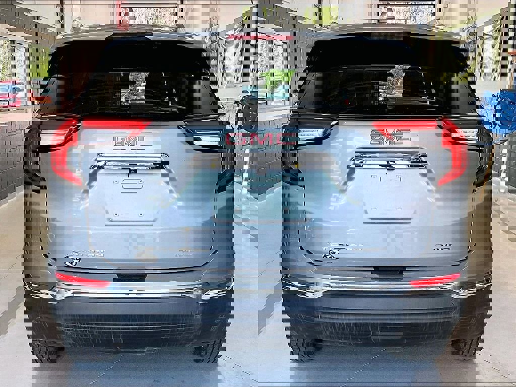 Used 2023 GMC Terrain SLT image 5