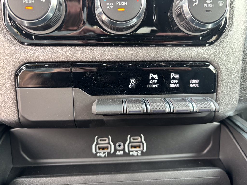 Used 2026 RAM 1500 Big Horn AWD/4WD image 8