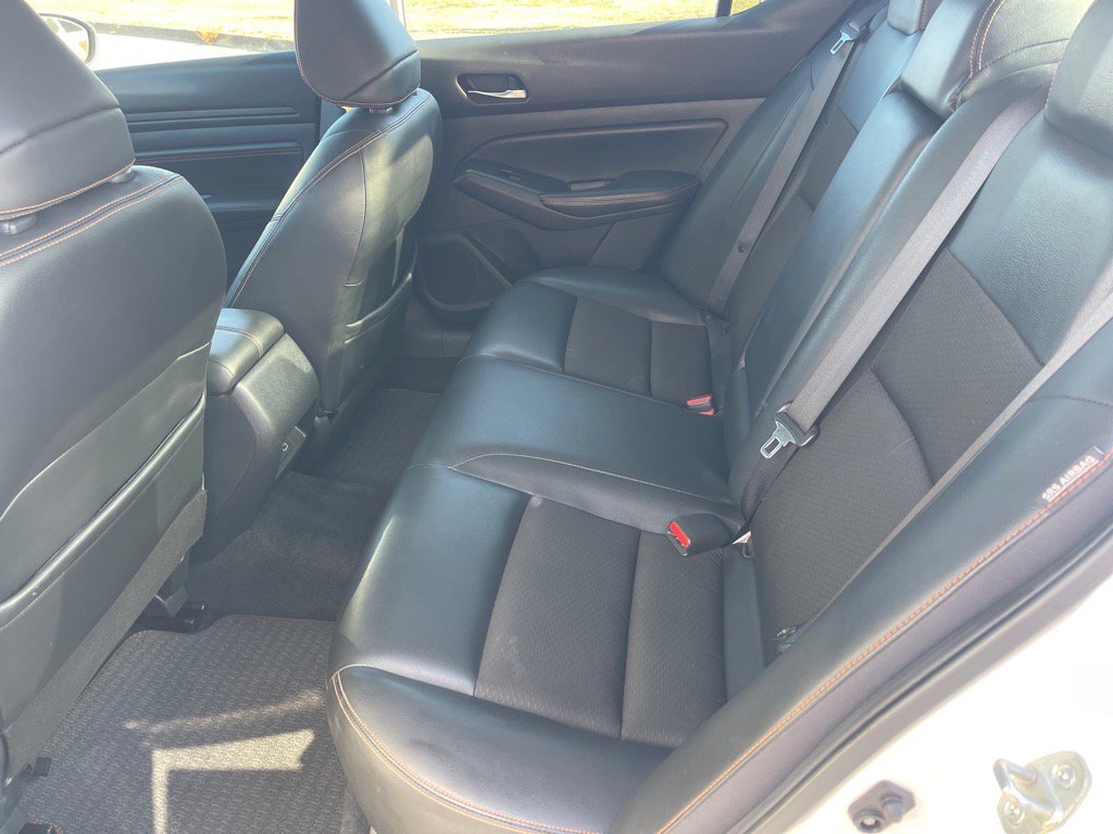 Used 2019 Nissan Altima 2.5 SR w/ SR Premium Package image 12