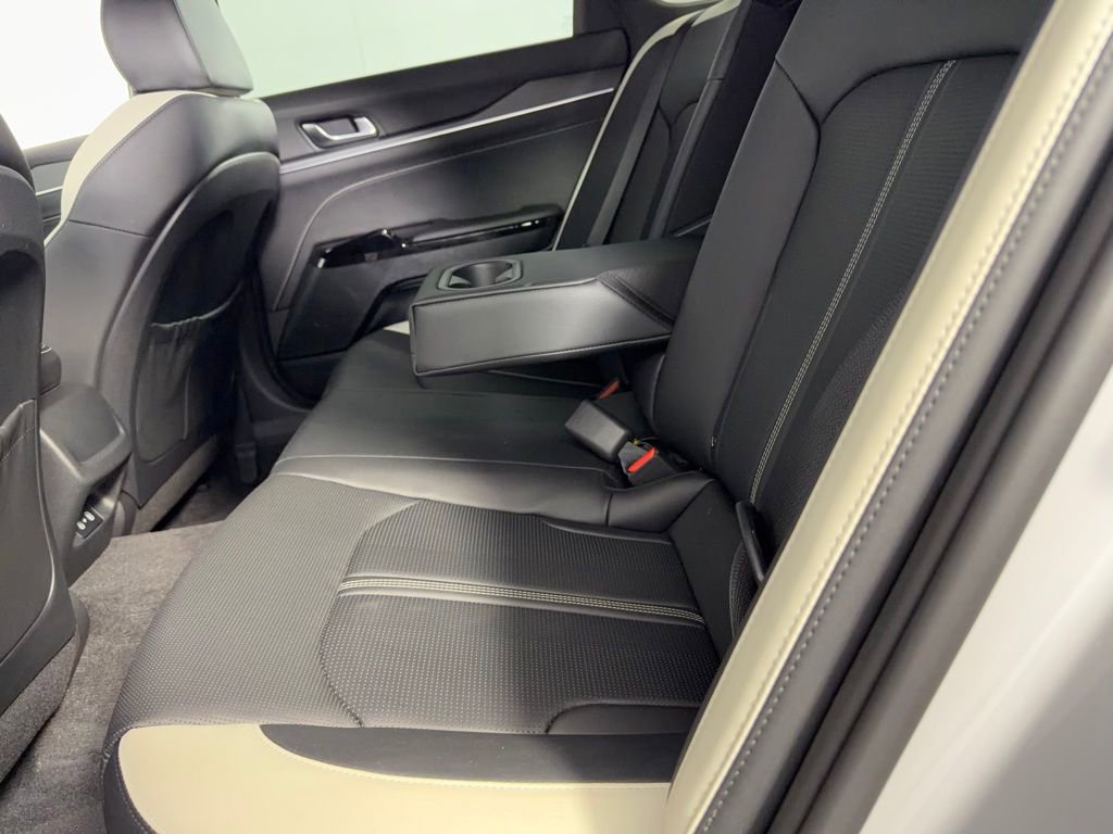 Used 2025 Kia K5 GT-Line image 27