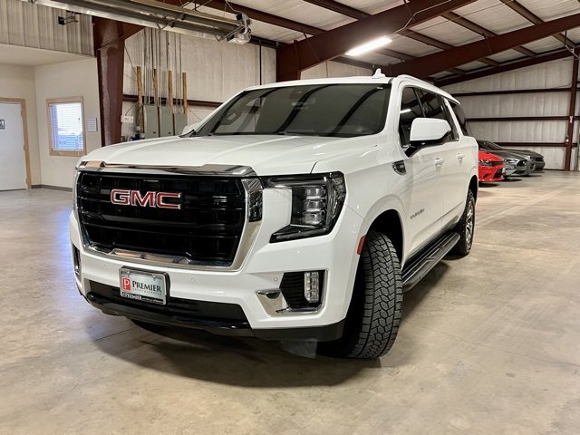 Used 2021 GMC Yukon XL SLE image 3