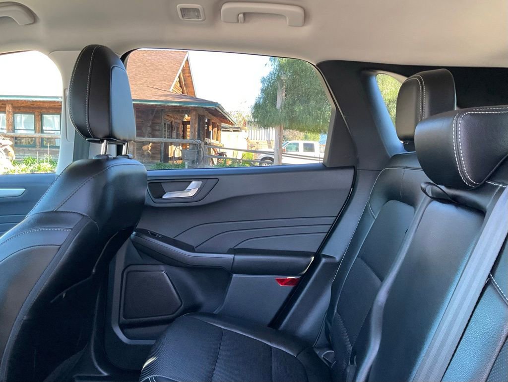 Certified 2022 Ford Escape SEL w/ Technology Package image 27