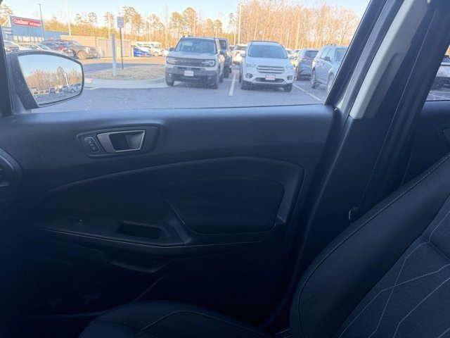 Used 2020 Ford EcoSport SE w/ SE Convenience Package image 18