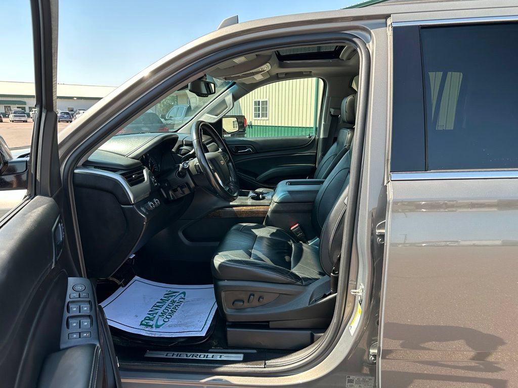Used 2018 Chevrolet Suburban LT AWD/4WD image 10