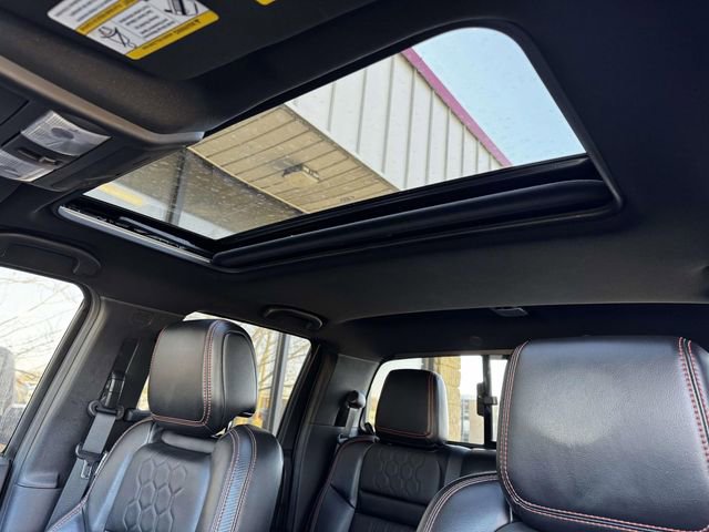 Used 2023 Nissan Frontier PRO-4X w/ Pro-4X Premium Package image 13