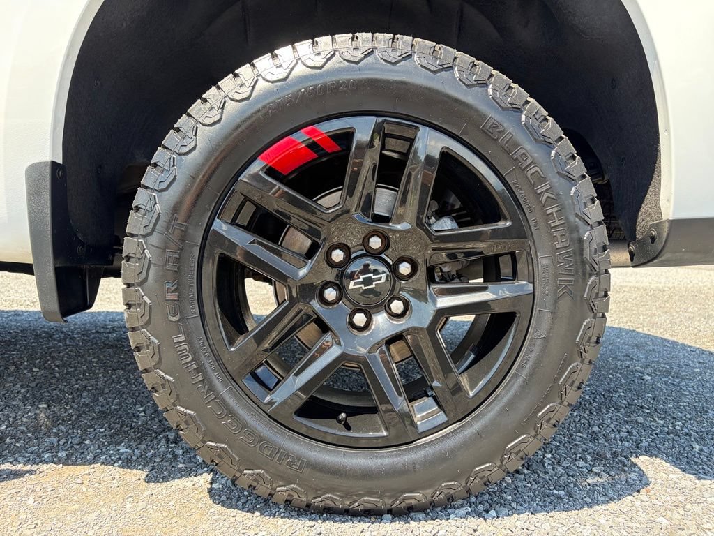 Used 2024 Chevrolet Silverado 1500 RST w/ Redline Edition AWD/4WD image 16