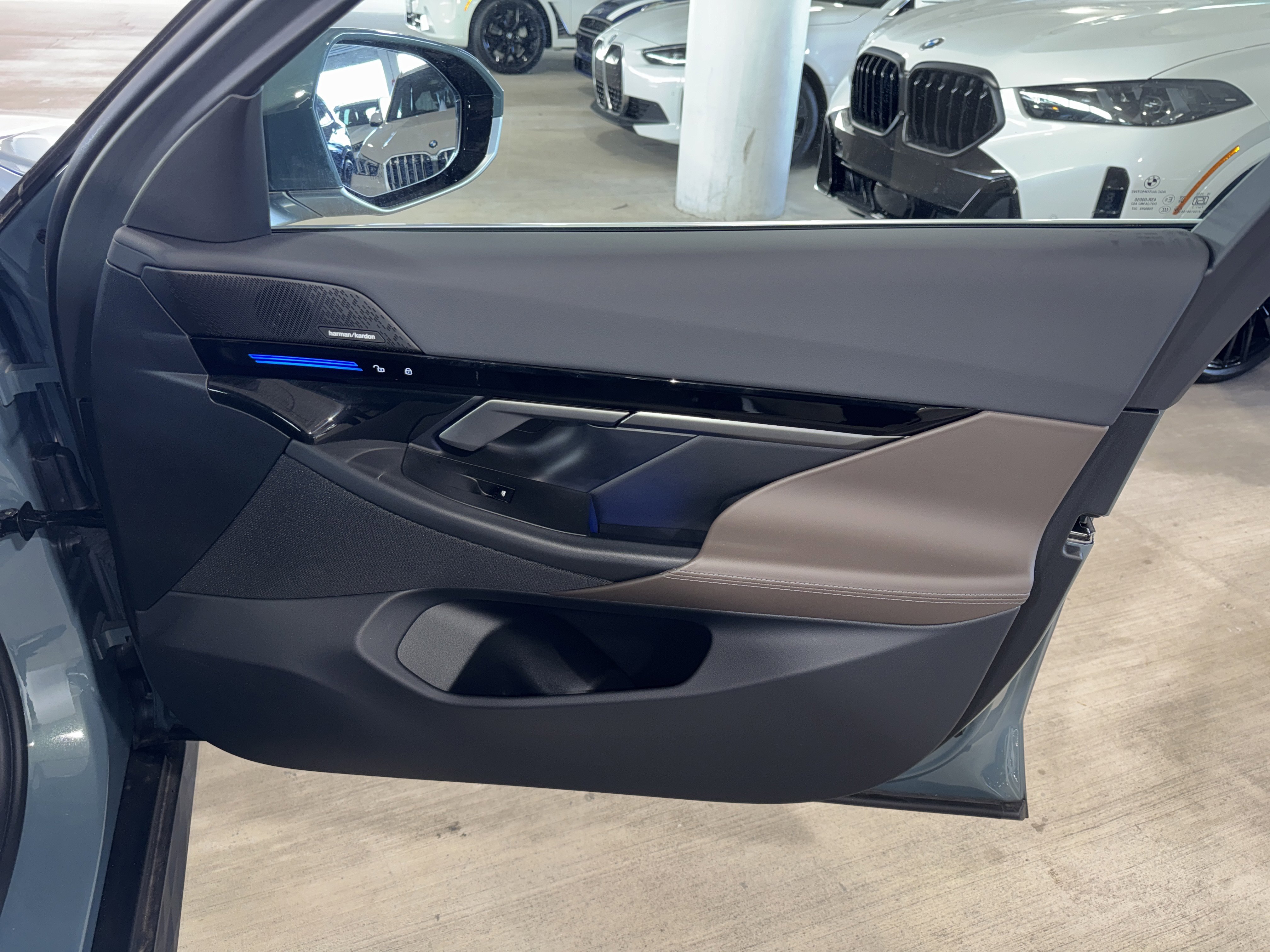 Certified 2025 BMW 530i image 9