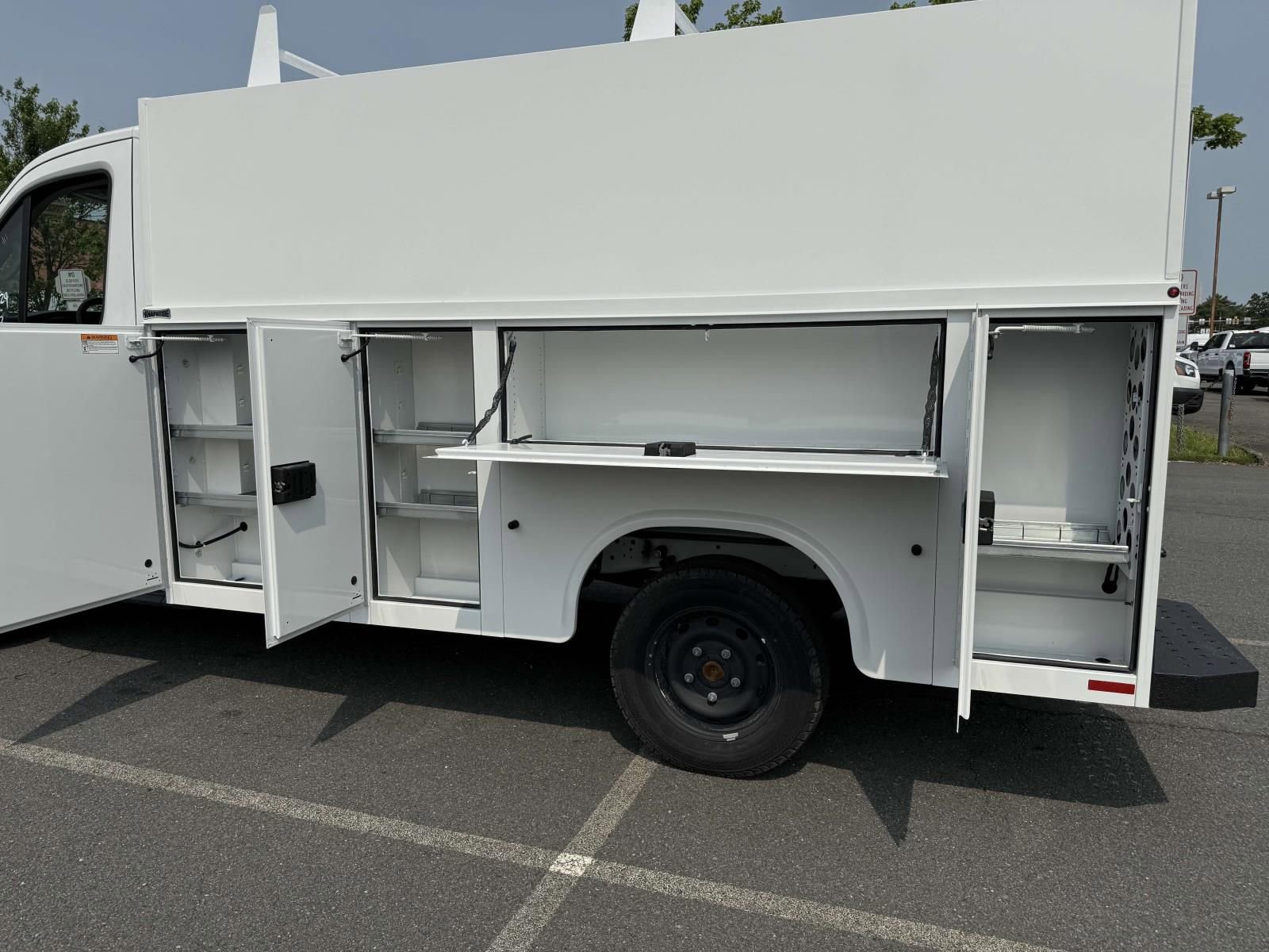 New 2025 Ford Transit 350 w/ Interior Upgrade Package RWD image 10