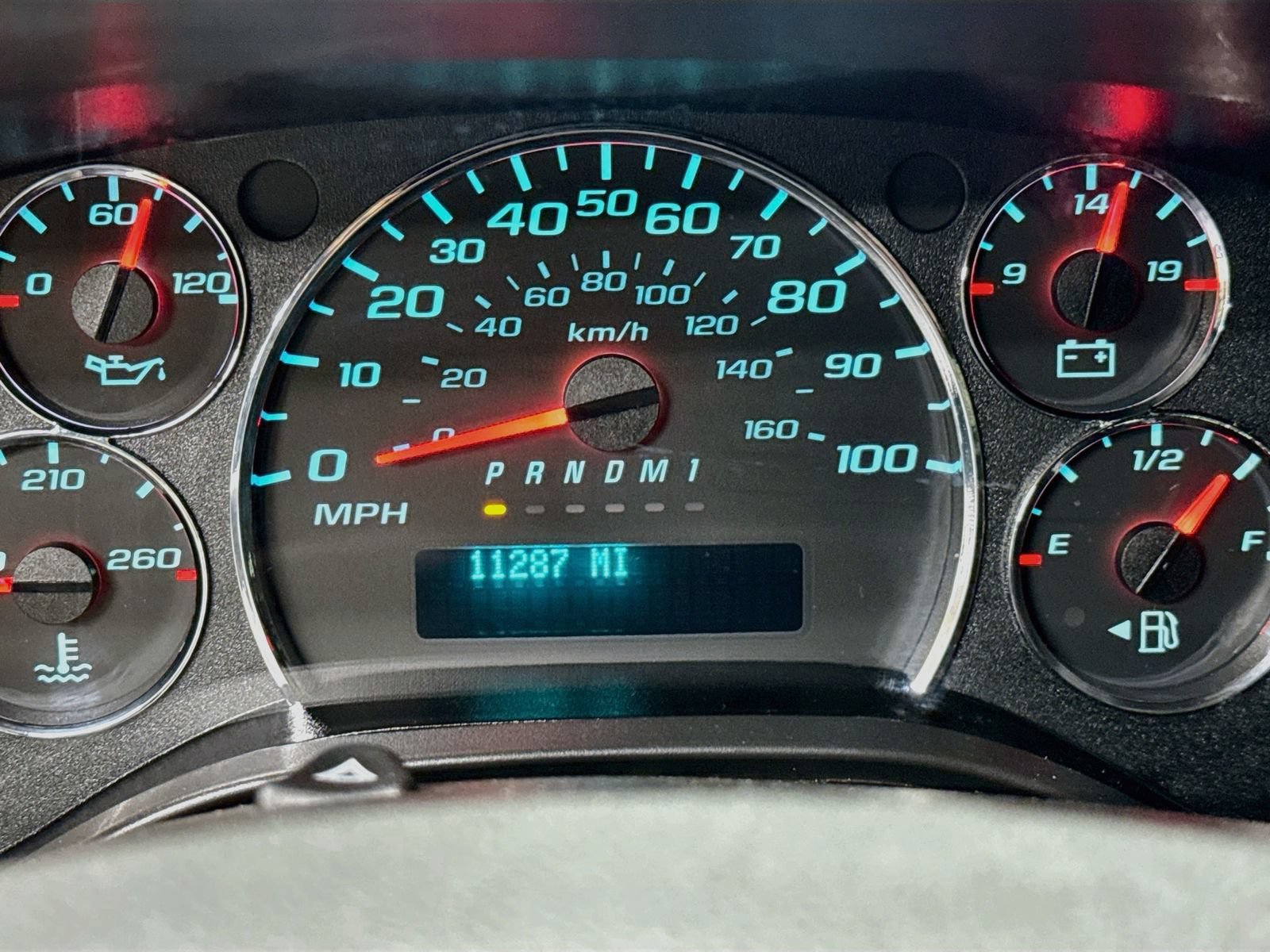 Used 2025 Chevrolet Express 2500 w/ Driver Convenience Package RWD image 15