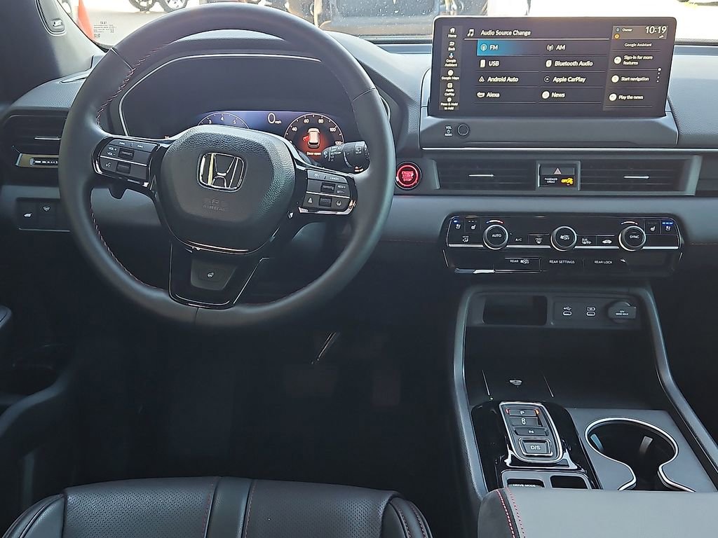 Used 2026 Honda Pilot Black Edition image 18