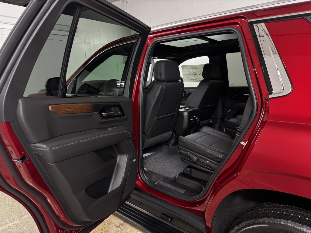 New 2026 GMC Yukon Denali w/ Sun & Power Step Package image 47