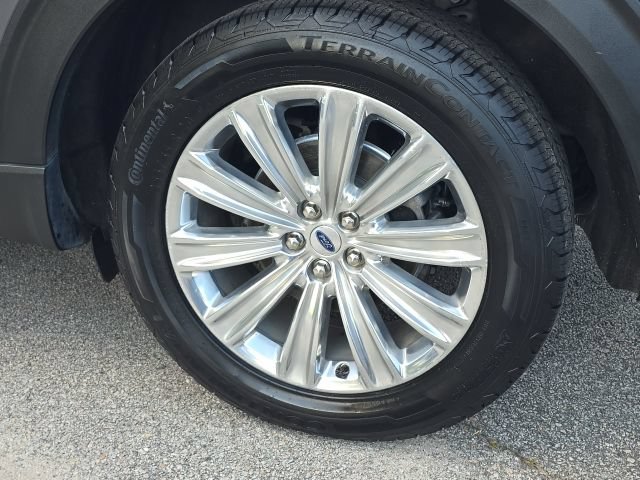 Used 2021 Ford Explorer Limited w/ Equipment Group 301A RWD image 11