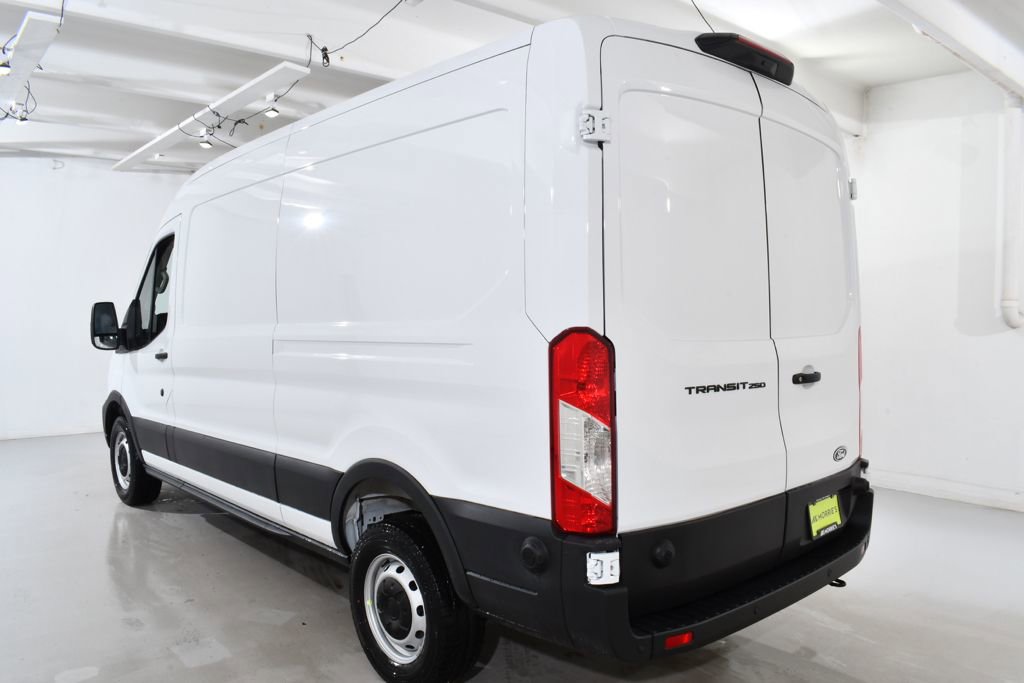 New 2026 Ford Transit 250 148 Medium Roof RWD image 15