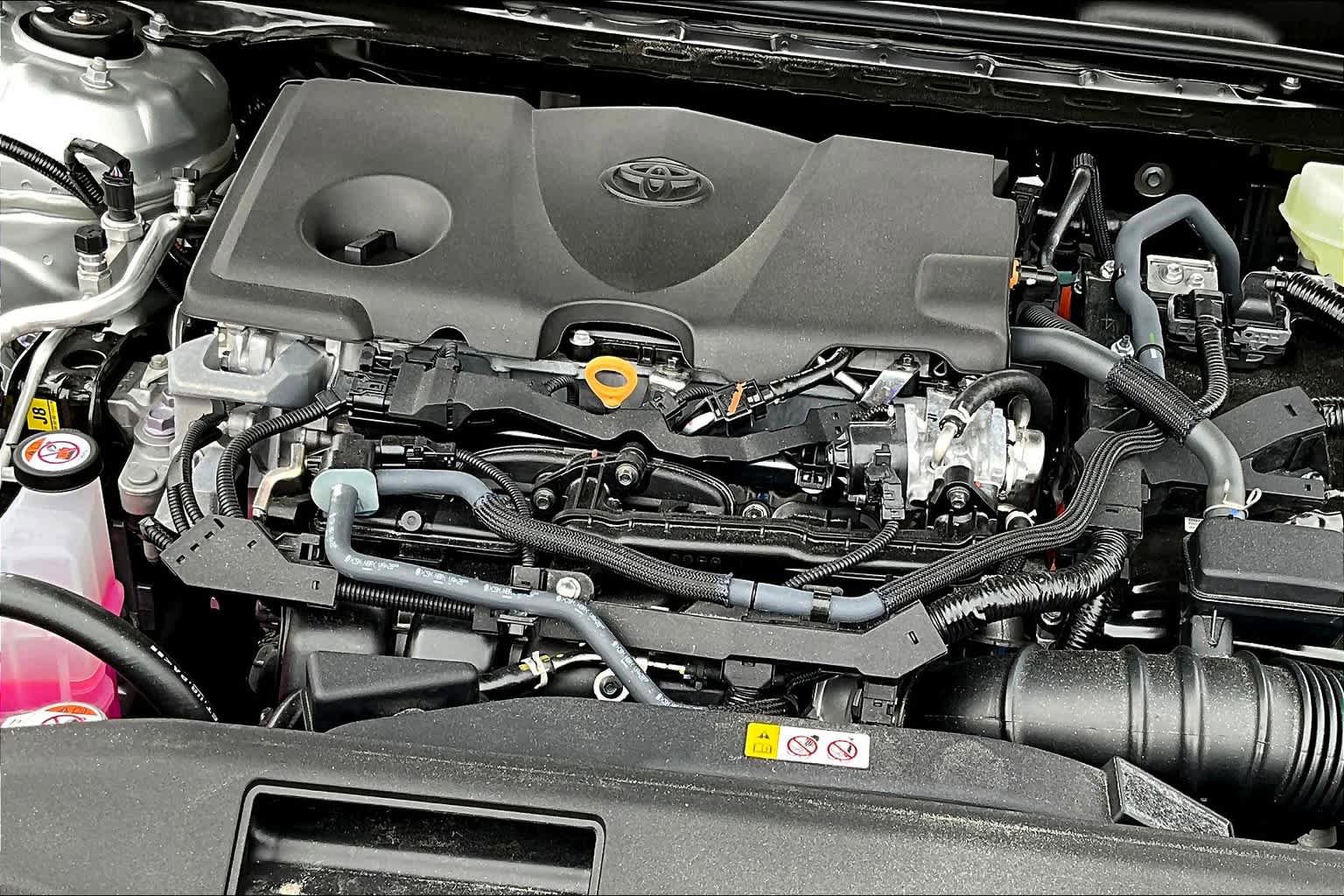 Used 2025 Toyota Camry LE AWD/4WD image 17
