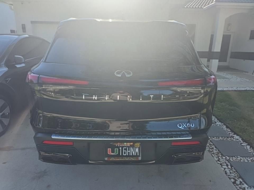 Certified 2023 INFINITI QX60 Luxe w/ Cargo Package FWD image 5