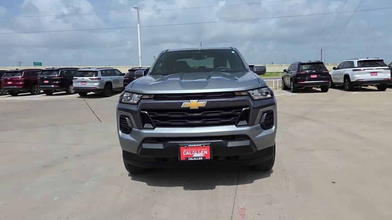 Used 2024 Chevrolet Colorado LT w/ Advanced Trailering Package AWD/4WD image 3