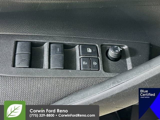 Used 2022 Toyota Corolla LE image 20