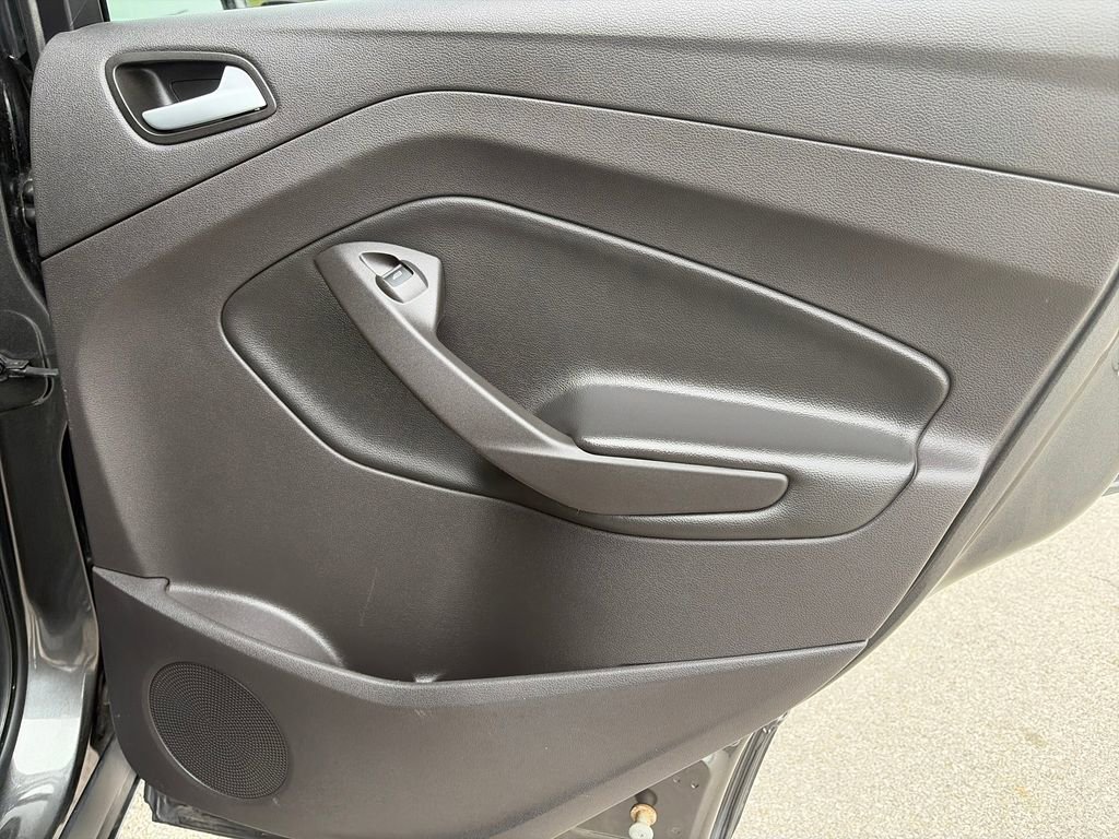 Used 2015 Ford Escape SE FWD image 28