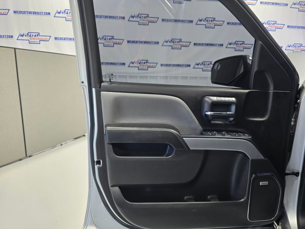 Used 2016 Chevrolet Silverado 1500 LTZ Z71 w/ LTZ Plus Package image 15