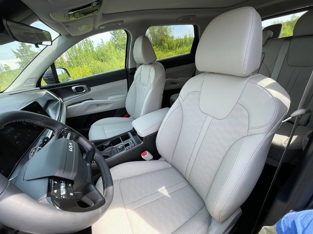 New 2026 Kia Sorento S w/ S Panoramic Sunroof Package FWD image 22