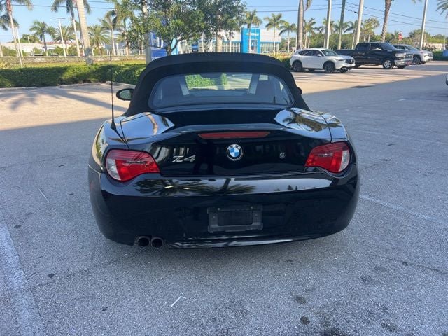 Used 2008 BMW Z4 3.0si RWD image 6