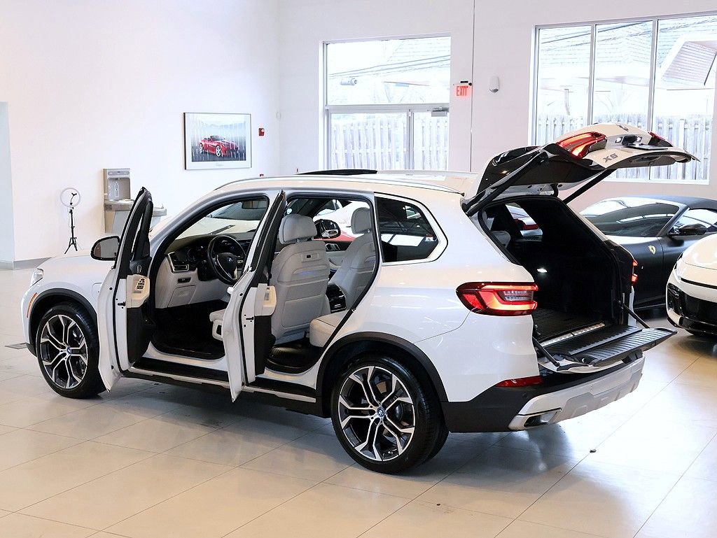 Used 2023 BMW X5 xDrive45e w/ Executive Package image 70