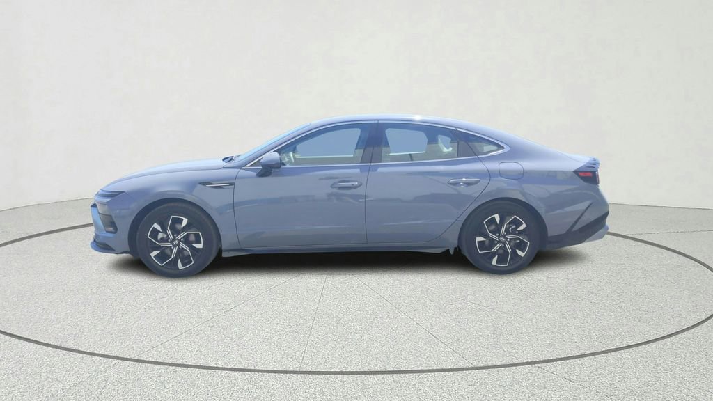 Used 2025 Hyundai Sonata SEL image 4
