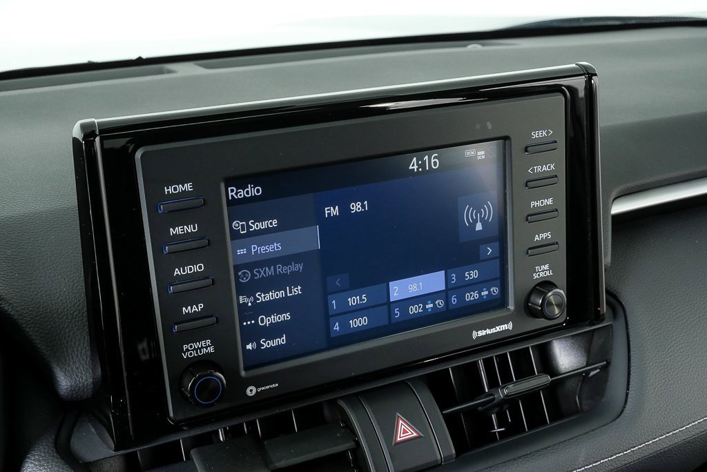 Used 2021 Toyota RAV4 XLE w/ Convenience Package image 14