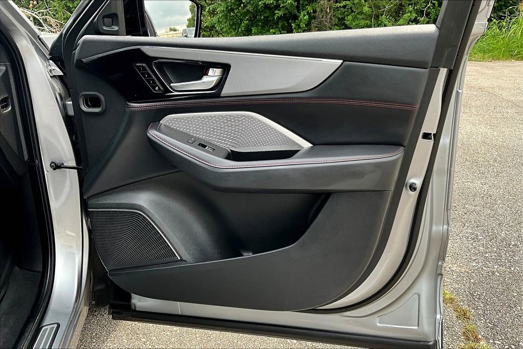 Used 2022 Acura MDX A-Spec image 26