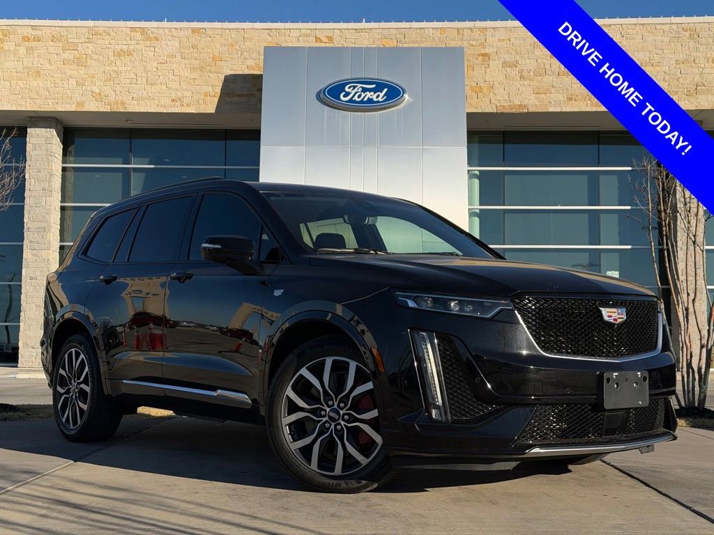 Used 2022 Cadillac XT6 Sport w/ Technology Package image 1