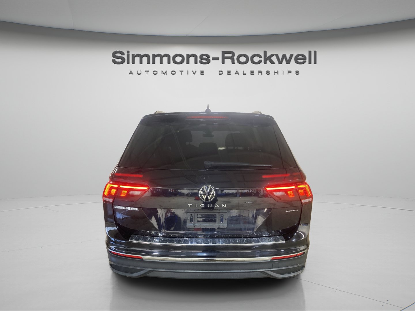 Used 2023 Volkswagen Tiguan S AWD/4WD image 4