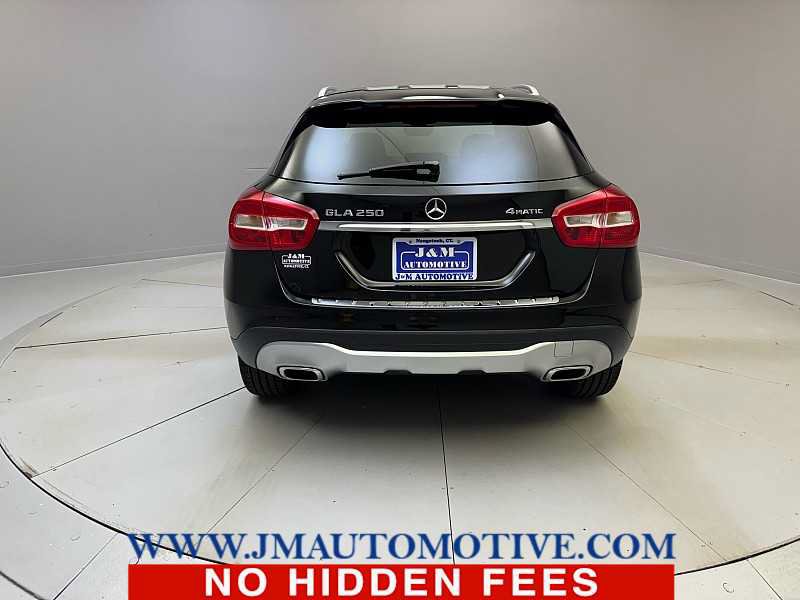 Used 2018 Mercedes-Benz GLA 250 4MATIC image 4