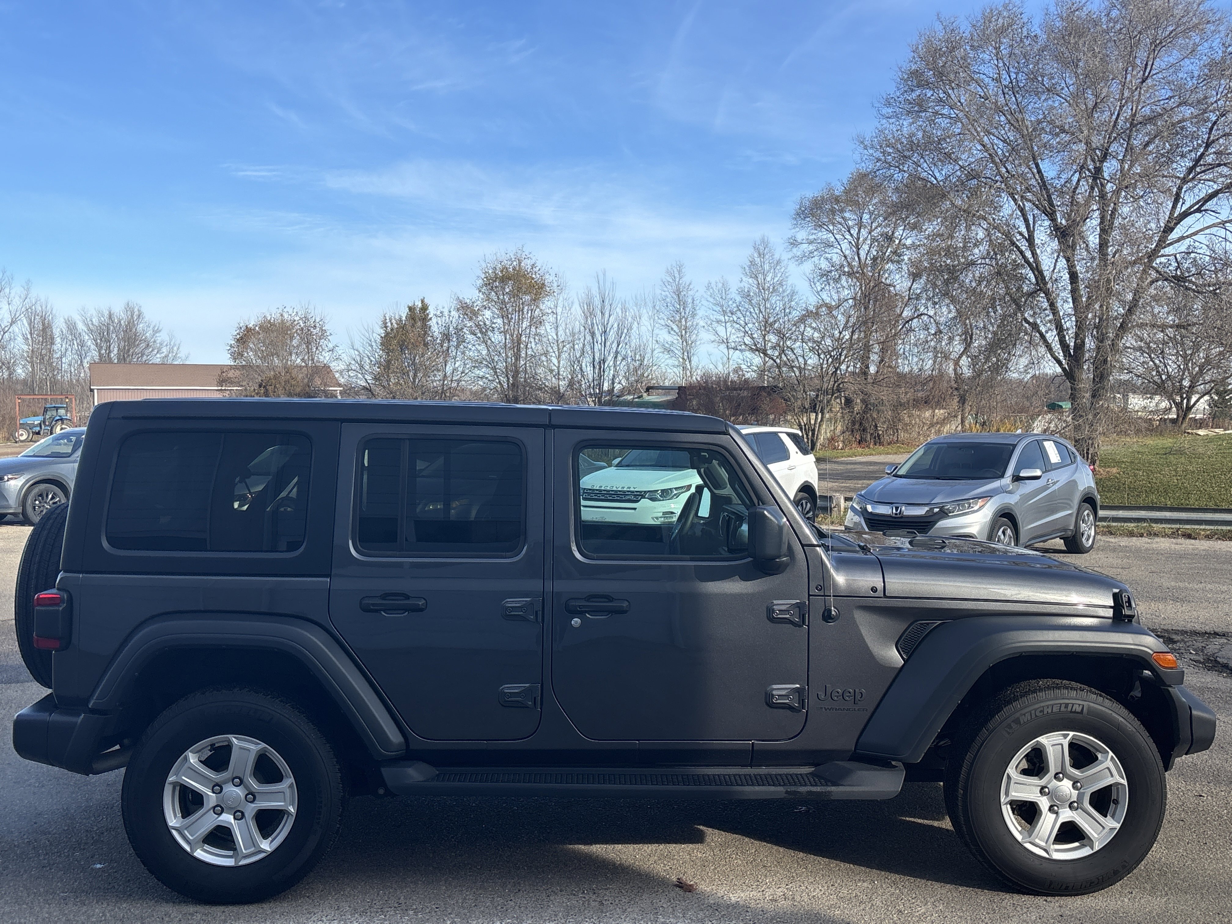 Used 2023 Jeep Wrangler Sport S image 2