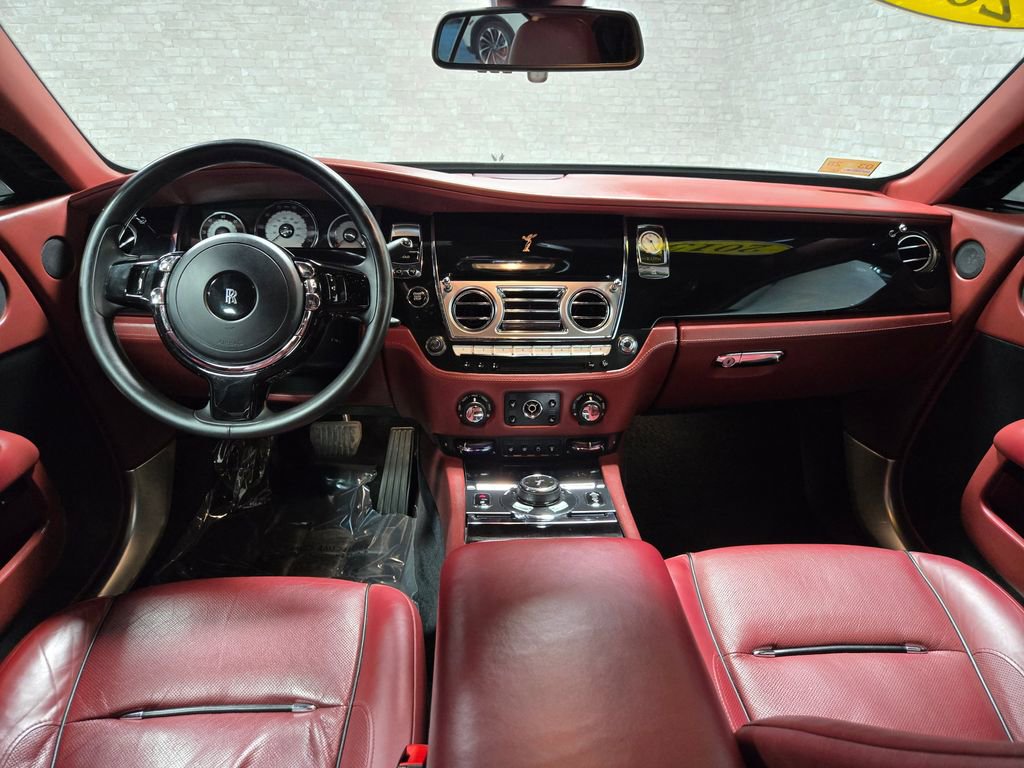 Used 2015 Rolls-Royce Wraith RWD image 36