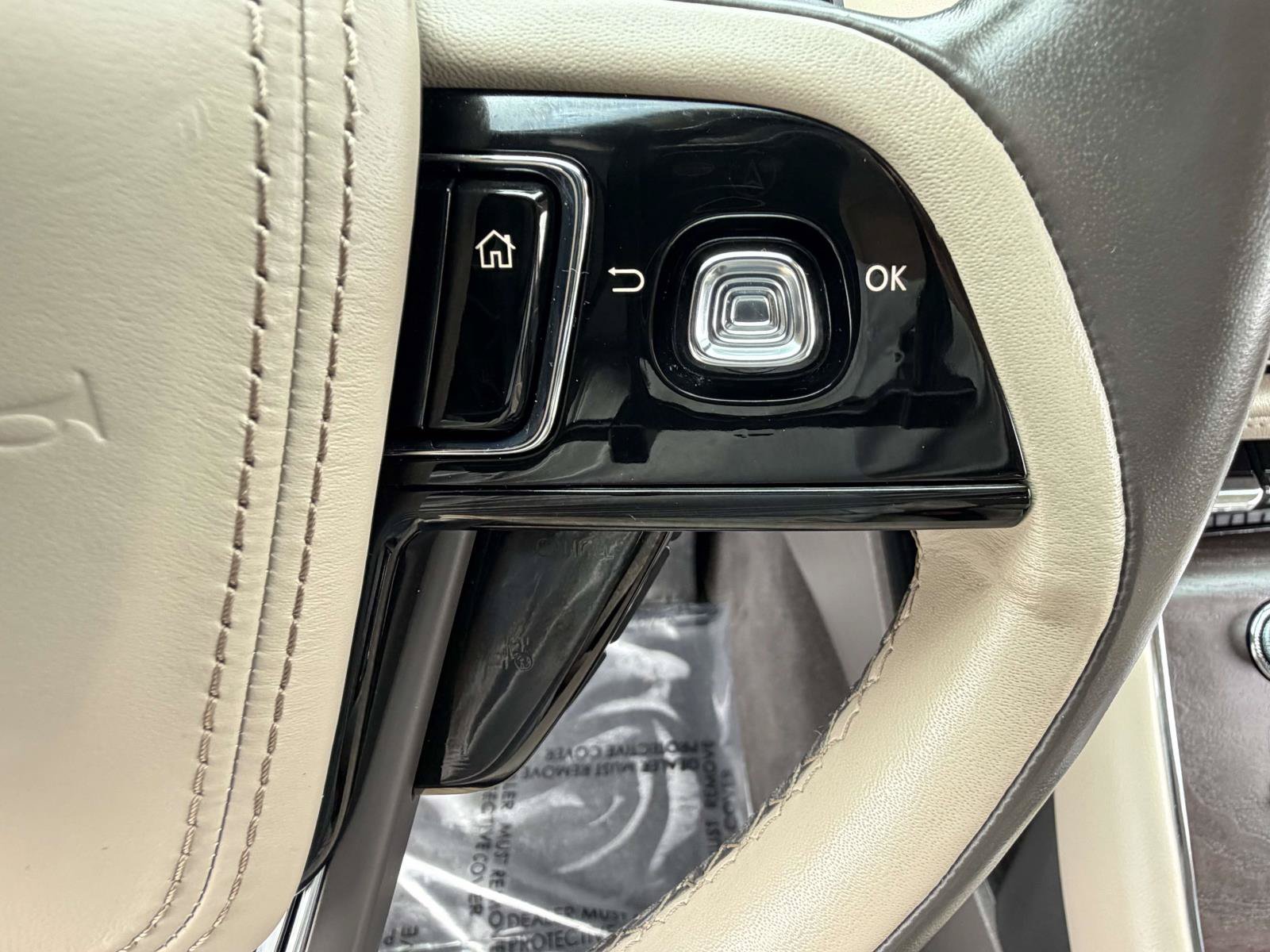 Used 2023 Lincoln Aviator Reserve w/ Elements Package Plus RWD image 13