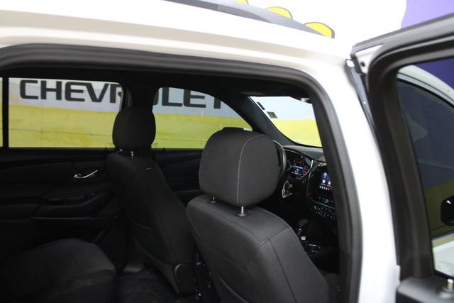 Used 2022 Chevrolet Traverse LT AWD/4WD image 10
