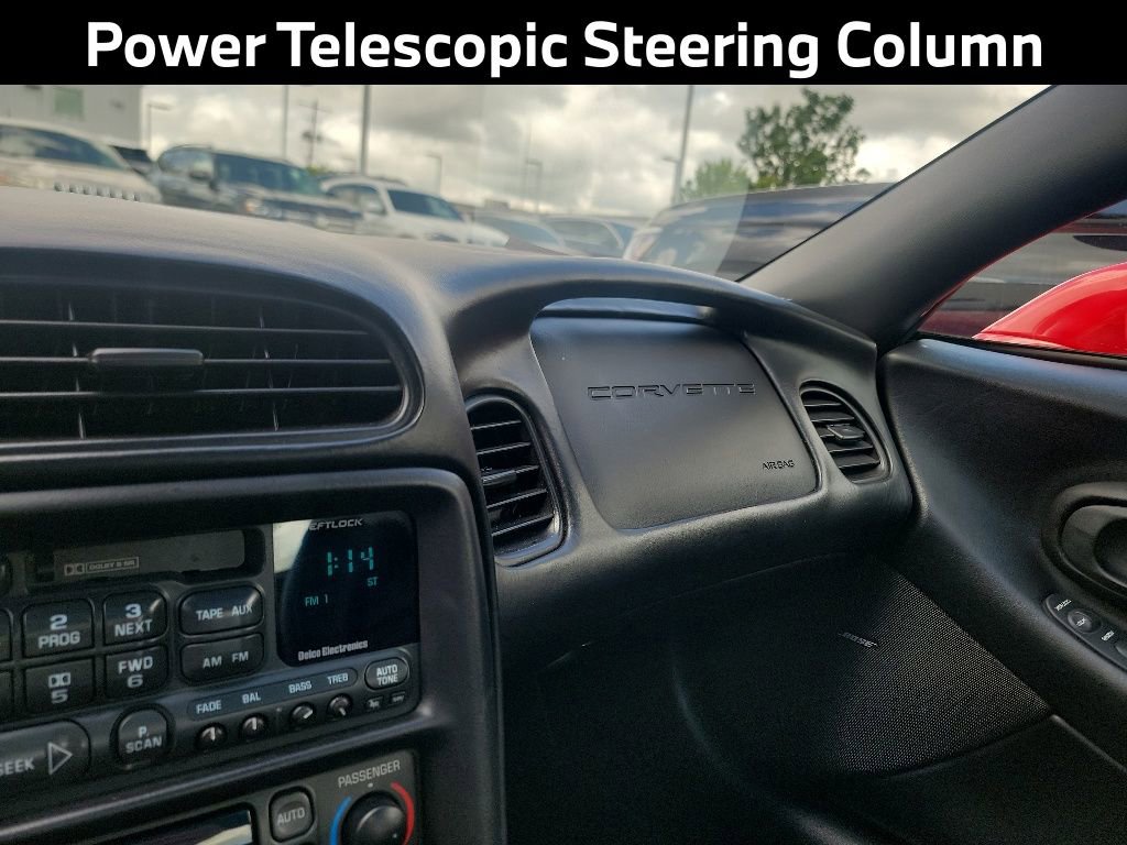 Used 2004 Chevrolet Corvette Coupe w/ Roof Package RWD image 15