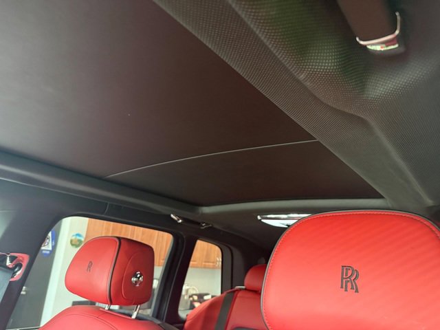 Used 2019 Rolls-Royce Cullinan AWD/4WD image 12