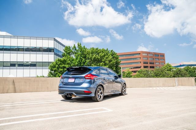 Used 2018 Ford Focus ST image 50